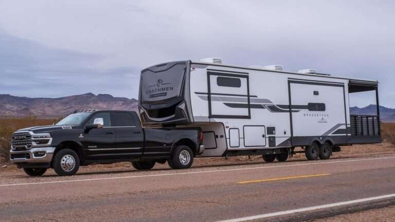 What Does DRW Mean on a Truck? AComplete Guide to Dually Trucks What Does DRW Mean on a Truck